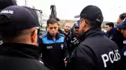 Arnavutköy'de Haraççı Kavşağı'nda İBB Engeli: CHP'li Üyeler Müdahale Etti