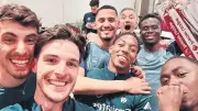Arsenal 22 Yıl Sonra Premier Lig Şampiyonu Oldu