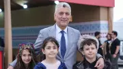 Bakan Bolat, torunlarıyla 8. Etnospor Kültür Festivali'nde
