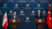 Bakan Fidan, İranlı Mevkidaşı Arakçi ile Barış Müzakerelerini Görüştü