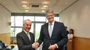 Bakan Uraloğlu, Almanya'da mevkidaşıyla ulaştırma iş birliğini görüştü