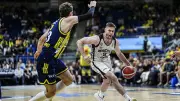 Basketbol derbisinde kazanan Beşiktaş GAİN! Fenerbahçe'yi deplasmanda yendi