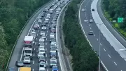 Bayram Tatili Yoğunluğu Başladı: Trafik Durma Noktasında, Kilometrelerce Kuyruk