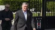 Beşiktaş stoperini Premier Lig'de buldu! Dev ekiplerin önüne geçti