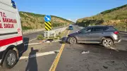 Bingöl'de feci kaza: Otomobil köprü korkuluklarına çarptı, 5 yaralı