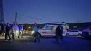 Bingöl'de Otomobil ve Hafif Ticari Araç Çarpıştı: 1 Yaralı