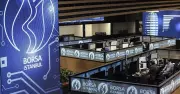 Borsa günün ilk yarısında yükseldi, BIST 100 endeksi 9.700 puanı aştı