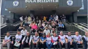 Buca ve Bayraklı belediyelerinde memurlar iş bıraktı, eylemler sürüyor