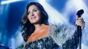 Cannes'da Sibel Can Rüzgarı: Ezber Bozan Tarzıyla Büyüledi
