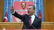 CHP'nin Yeni Endişesi: Özel'in Gece Mesajları