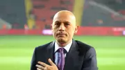 Cüneyt Çakır'dan genç hakemlere tavsiyeler: Hata yapmaktan korkmayın