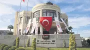 Devlet Tiyatroları Hatay'daki Tarihi Meclis Binasında Perdelerini Açtı