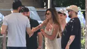 Devrim Özkan Bodrum'da arkadaşlarıyla tatil keyfi yaptı