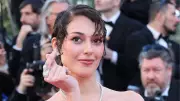Dilan Çiçek Deniz, Cannes Film Festivali'nde Kırmızı Halıda Boy Gösterdi