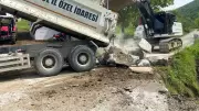 Düzce'de Aşırı Yağışlar Heyelanlara Yol Açtı, Çalışmalar Sürüyor