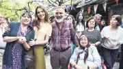 Ege'den Simsicak Bir Hikaye: Zeytin Ağacının Altında