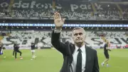 Şenol Güneş'ten Beşiktaş'a Duygusal Veda: Benim Olup Olmam Önemli Değil