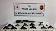 Erbaa'da silah kaçakçılığı operasyonu: 17 gözaltı
