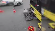 Esenyurt'ta motokurye İETT otobüsüne çarptı: Yaralı var
