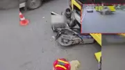 Esenyurt'ta motokurye İETT otobüsünün altında kaldı: O anlar kamerada
