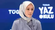 Esra Albayrak'tan ailelere kritik uyarı: Çocuklar dijital kuşatma altında