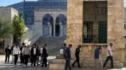 Fanatik Yahudiler Nablus'ta Filistinlilere Ait Dini Mekanlara Baskın Düzenledi