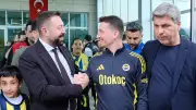 Fenerbahçe Kafilesi Konya'ya Ulaştı, Taraftarlar Coşkuyla Karşıladı