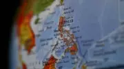 Filipinler Senatosu'nda Silah Sesleri Panik Yarattı