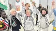 Fransız aktivistler İsrail'de işkence gördüklerini anlattı