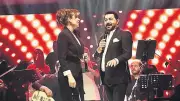 Funda Arar ve Serkan Kaya'dan Geceye Damga Vuran Düet
