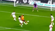 Galatasaray - Antalyaspor maçında Osimhen'in penaltı pozisyonu tartışma yarattı