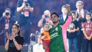Galatasaray'da Lucas Torreira gözyaşlarını tutamadı! Barış Alper Yılmaz'dan dikkat çeken şarkı tercihi