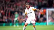 Galatasaraylı Torreira'ya AVM'de yumruklu saldırı: Şüpheli gözaltında