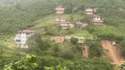 Giresun'da Heyelan: 11 Ev Tahliye Edildi, 50 Kişi Güvenli Bölgeye Yerleştirildi