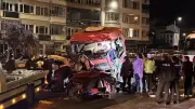 Giresun'da TIR iki otomobile çarptı: 5 ölü, 6 yaralı