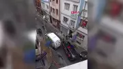 Şişli'de Eski Sevgili Dehşeti: Yeni Sevgiliyi 7 Bıçak Darbesiyle Yaraladı