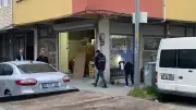 Küçükçekmece'de husumet kavgası: 1 yaralı, 4 araç ve iş yeri hasarlı