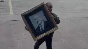 Kılıçdaroğlu'nun fotoğrafları CHP Genel Merkezi'ne getirildi