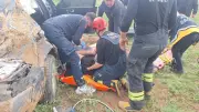 Konya'da otomobil şarampole devrildi: 2 yaralı