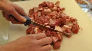 Kurban Eti Nasıl Dinlendirilir? Kaç Saat Dinlenmeli, Buzluğa Ne Zaman Konulmalı?