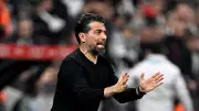 İlhan Palut: Gol yememek bizi oyunda tuttu, penaltı kırılma anıydı