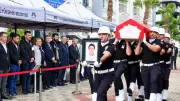 Mersin'de kalp krizi geçiren polis memuru Ferit Arslan son yolculuğuna uğurlandı