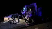 Niğde'de TIR ile otomobil kafa kafaya çarpıştı: Yaşlı çift hayatını kaybetti