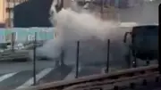 Okmeydanı Hastane Durağında Metrobüs Yangını Paniği