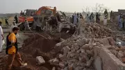 Pakistan'da polis noktasına bombalı saldırı: 15 ölü, 3 yaralı