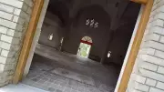 Pisa Kulesi'ni Gölgede Bırakan Eğik Kilise: Theotokos