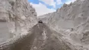 Şırnak'ta 7 metreyi aşan karla mücadele sürüyor
