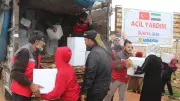 Sadakataşı, İdlib'deki 550 aileye gıda yardımı ulaştırdı