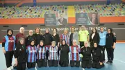 Sessiz çığlık sahaya taştı: İşitme engelli kadınlardan futbol şöleni