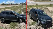 Siirt'te virajı alamayan otomobil yol kenarına savruldu: 2 yaralı